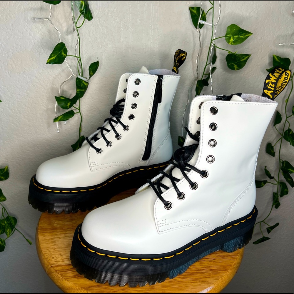 Like New!  Dr. Martens Jadon Platform 8-Eye Boot